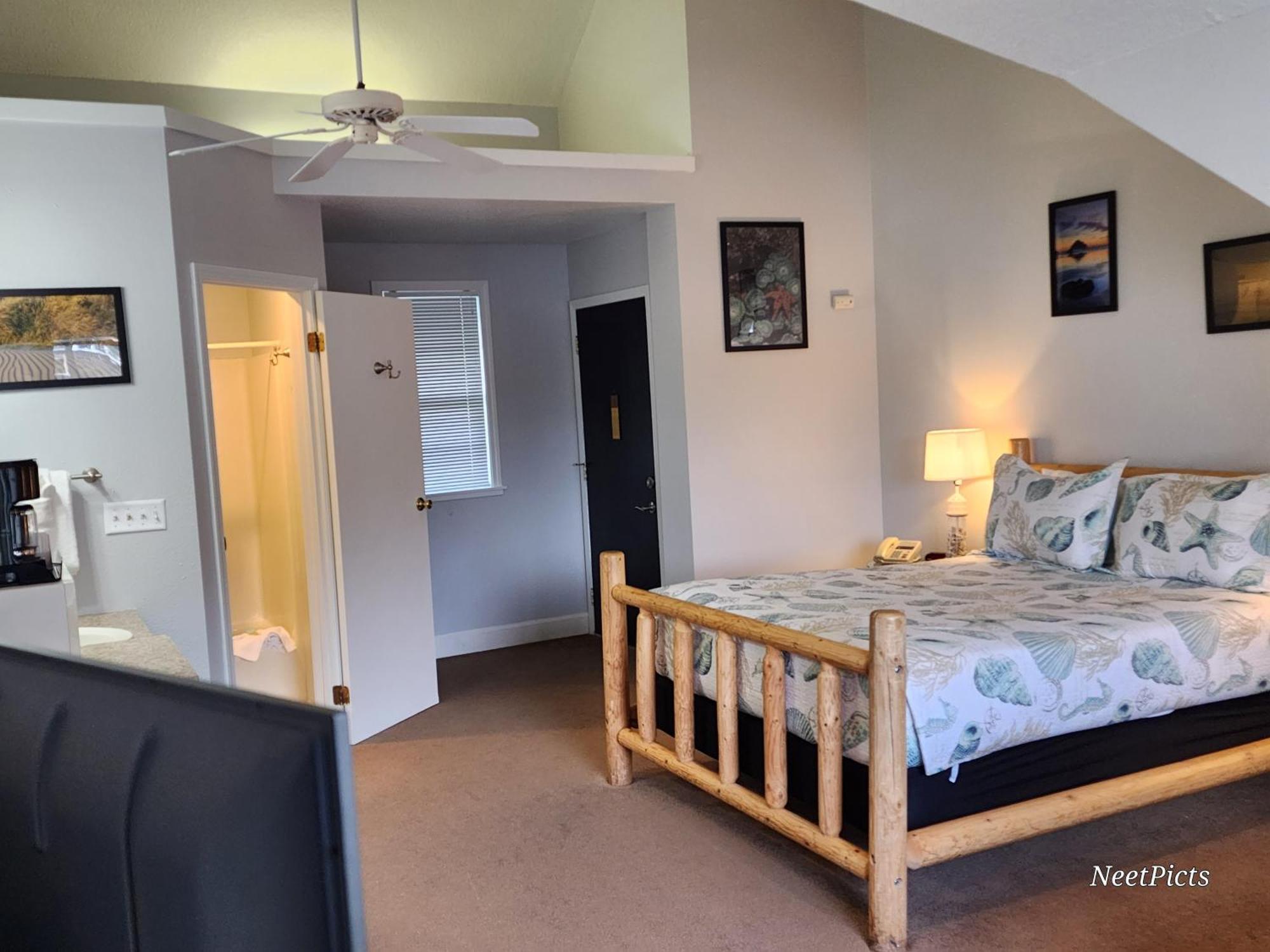 Inn At Arch Rock Depoe Bay Exterior photo