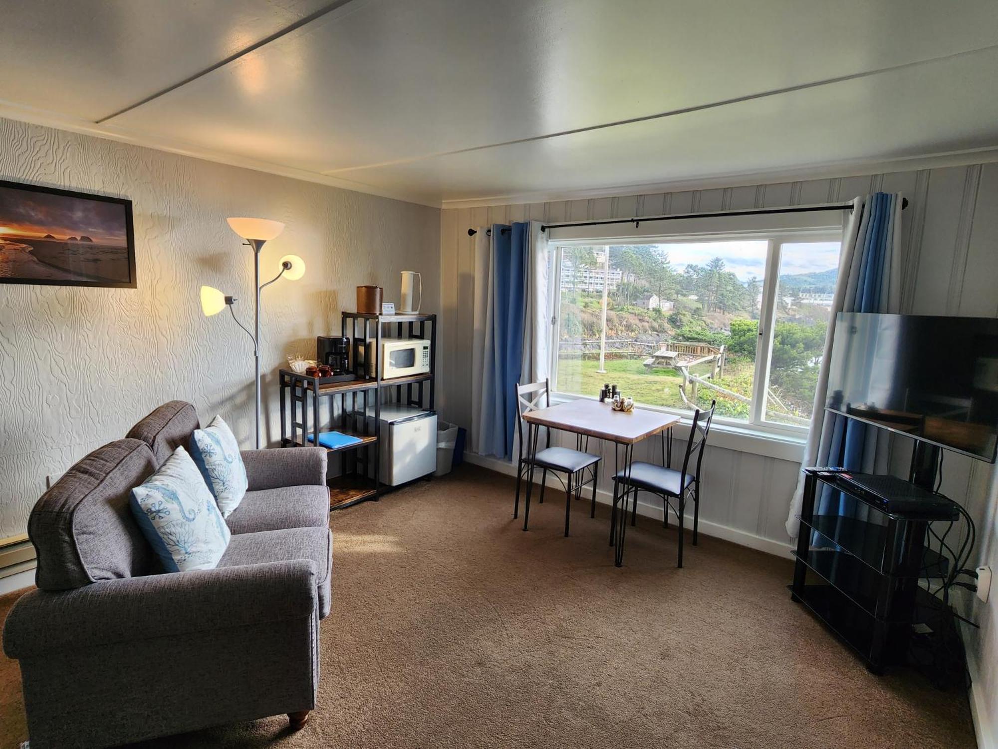 Inn At Arch Rock Depoe Bay Exterior photo