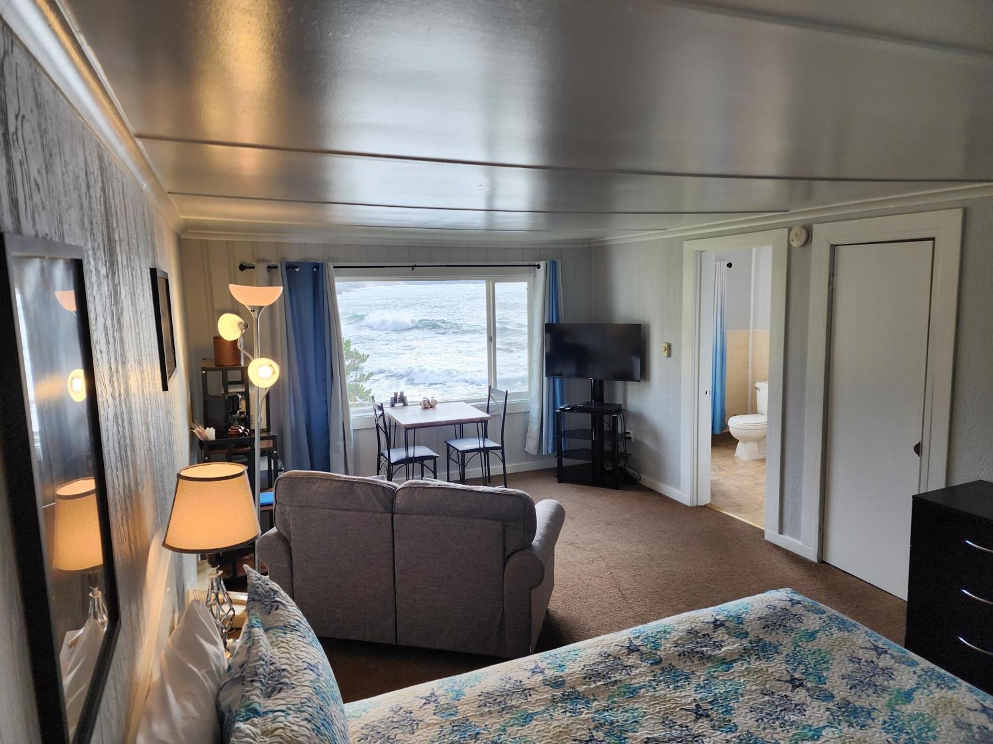 Inn At Arch Rock Depoe Bay Exterior photo