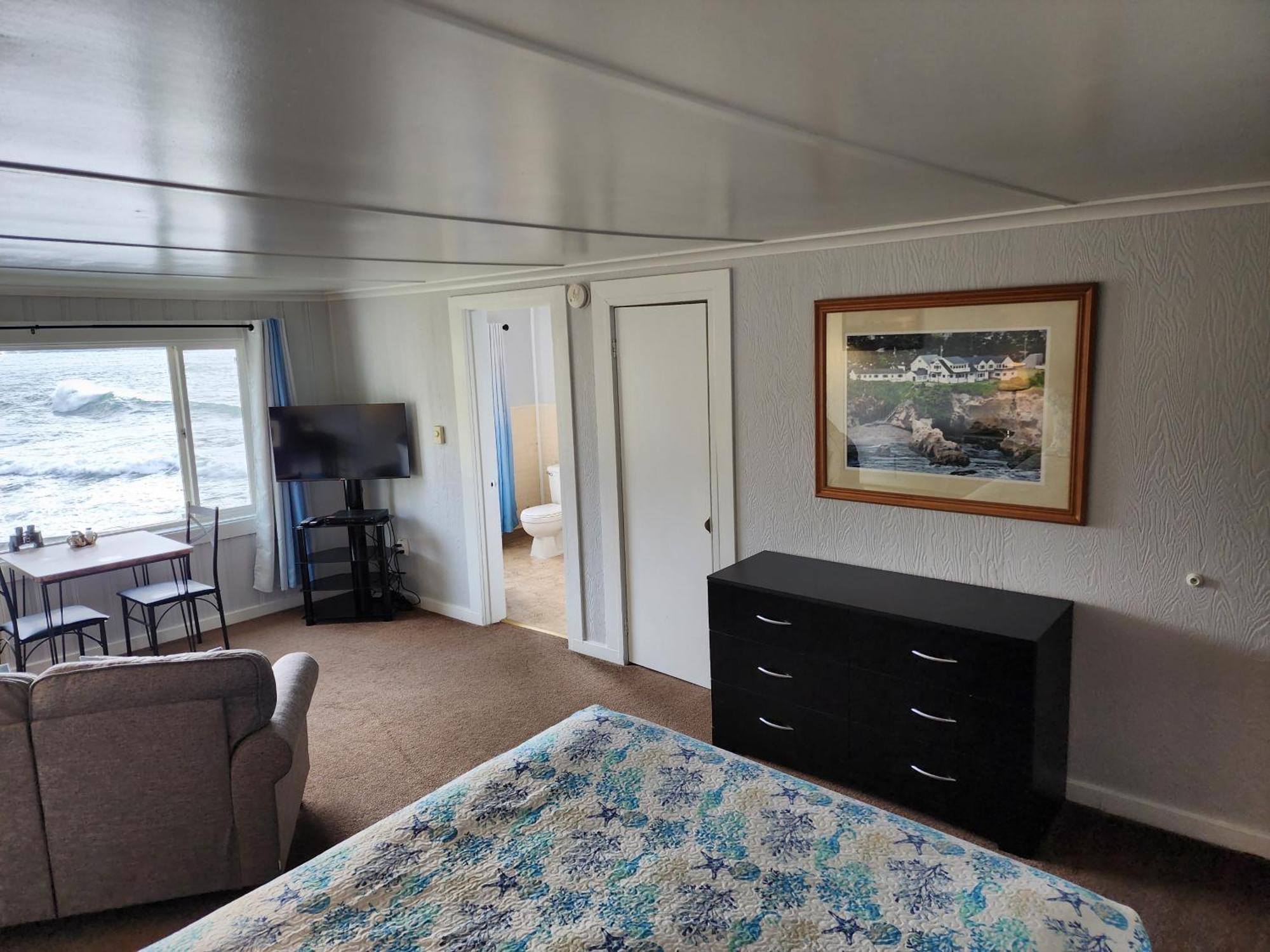 Inn At Arch Rock Depoe Bay Exterior photo