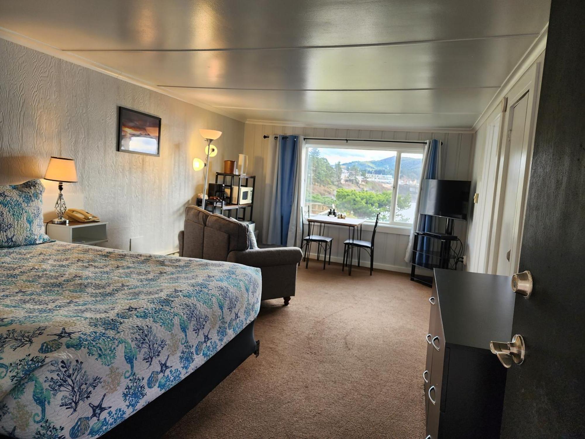 Inn At Arch Rock Depoe Bay Exterior photo